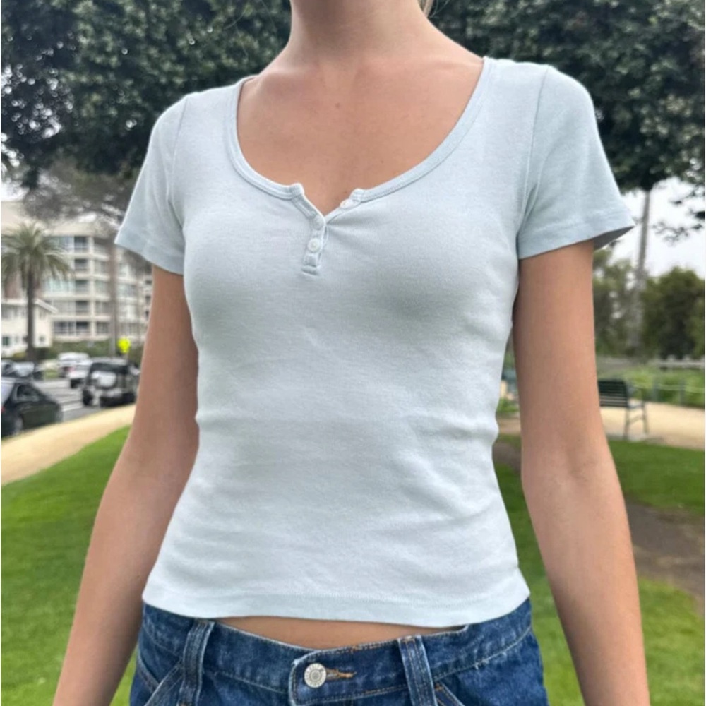 brandy melville zelly top light blue coastal summer henley baby tee shirt